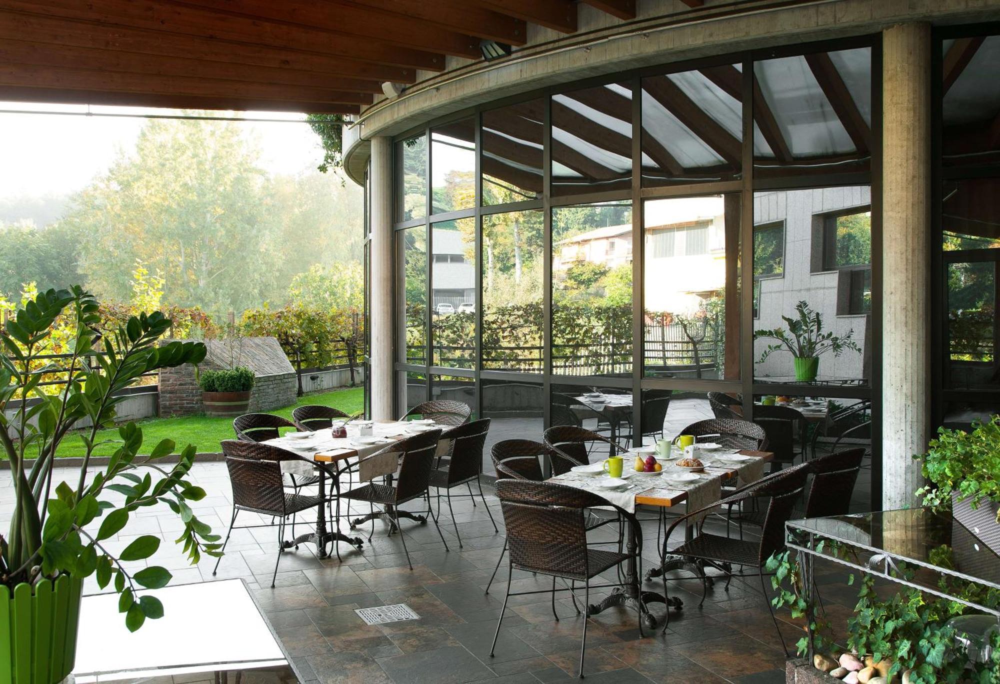 Best Western Hotel Leonardo Da Vinci Erba Extérieur photo